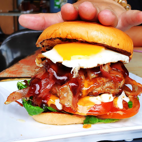 Akinabalu HITE burger