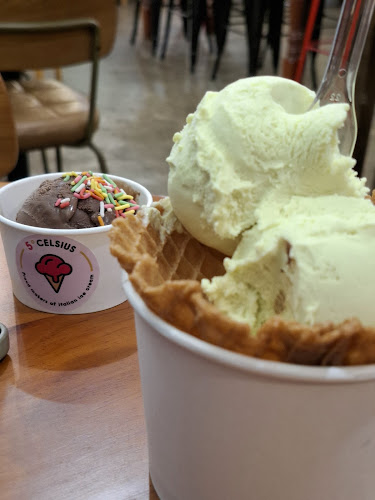 Opinii despre 5° Celsius Latitud 6 în Kota Kinabalu - Gastronomi dan perhotelan