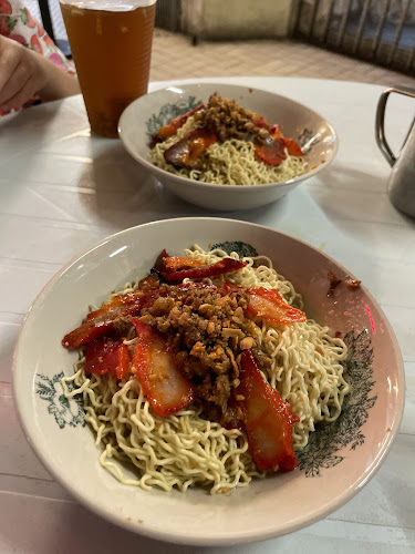 Comentarii opinii despre Padungan Street Food 婆羅岸美食