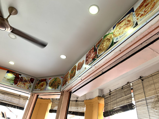 Madras Cafe - Gastronomi dan perhotelan