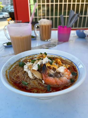 Mee Sapi Kuching - Gastronomi dan perhotelan