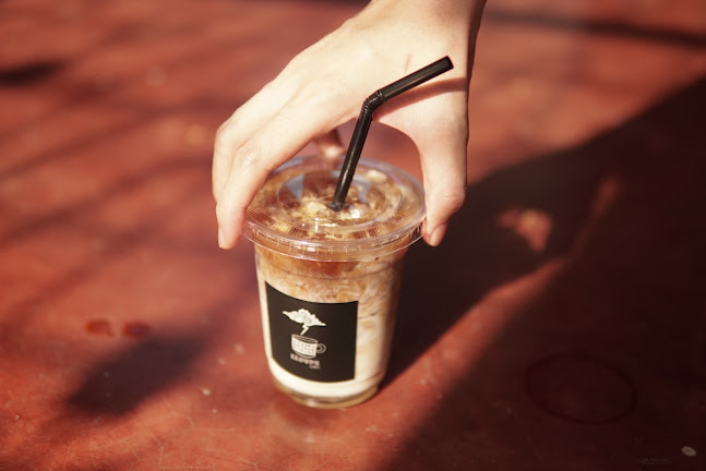 Comentarii opinii despre KLOUDS KAFE