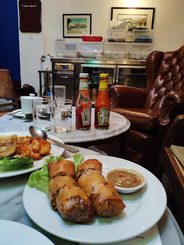 Hainantown - Gastronomi dan perhotelan