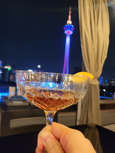 Comentarii opinii despre Man Tao Bar I Rooftop Bar