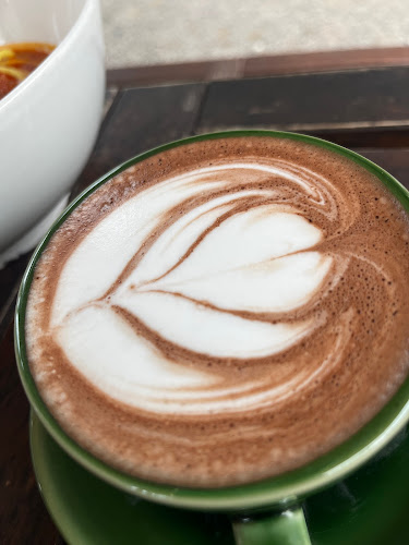 Aurora Coffee House - Gastronomi dan perhotelan