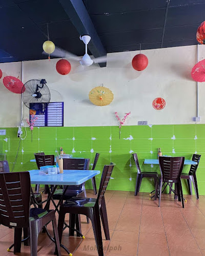 Auntie Rozz Kitchen - Gastronomi dan perhotelan