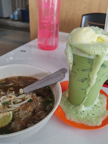 Mee Sup Kolam 2 - Gastronomi dan perhotelan