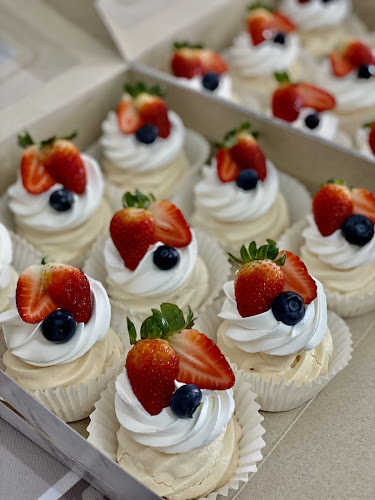 HOMEBAKE PAVLOVA & KEK SEBERANG PERAI