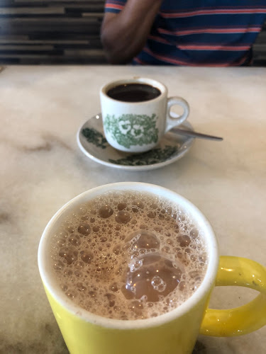 Kedai Kopi Hai Peng - Gastronomi dan perhotelan