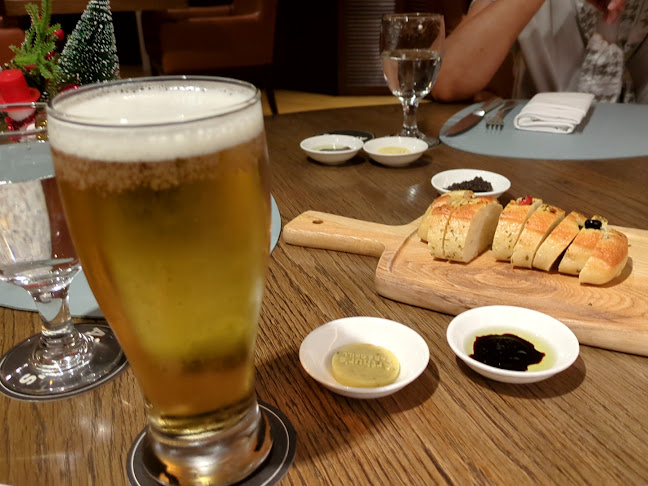 Arthur's Bar & Grill