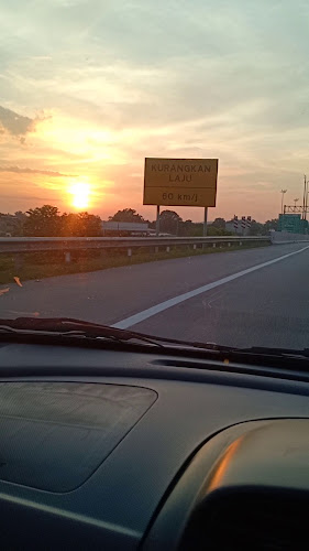 Want To Eat Restaurant - Gastronomi dan perhotelan