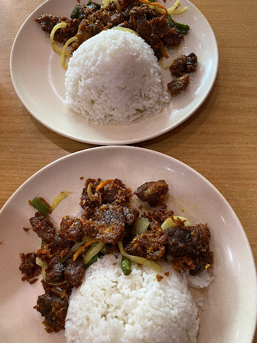 Opinii despre Mat Rock Special Ayam Goreng Kunyit Seksyen 7 Shah Alam în Shah Alam - Gastronomi dan perhotelan