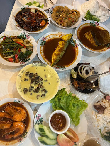 Opinii despre KUPI-KUPI SEKSYEN 7 în Shah Alam - Gastronomi dan perhotelan