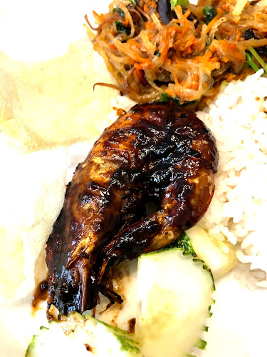 Hainantown - Gastronomi dan perhotelan