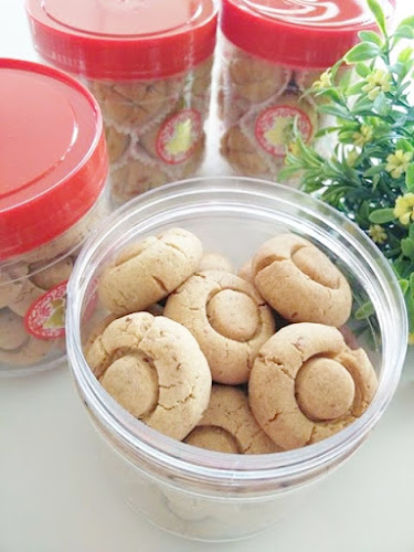 Loving Hut Vegan Cafe