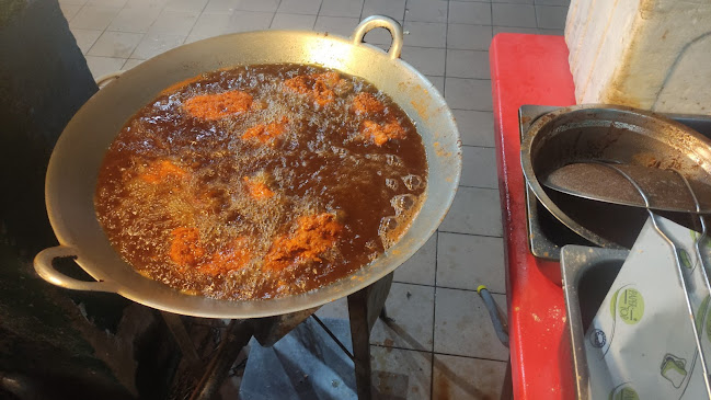 Adam Burgerz - Gastronomi dan perhotelan