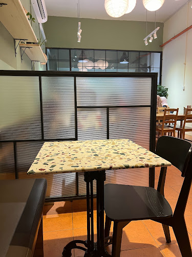 Jomo Eatery Kuala Nerus - Gastronomi dan perhotelan