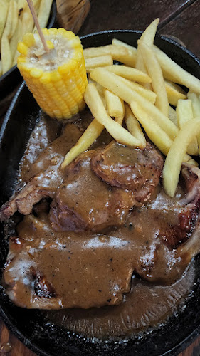 21st Century Cafe - Gastronomi dan perhotelan