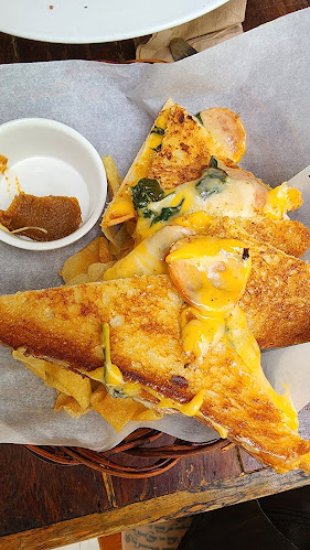 The Red Beanbag - Gastronomi dan perhotelan