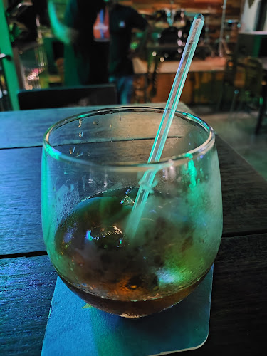 La Playa, Bar & Restaurant - Gastronomi dan perhotelan