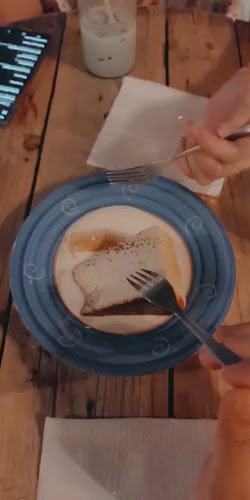 Comentarii opinii despre 95 Degres Art Cafe