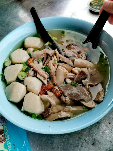 Comentarii opinii despre Pulau Tikus Hawker Center