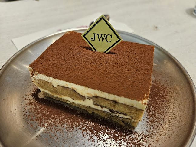 JWC, The Factory 30 - Gastronomi dan perhotelan