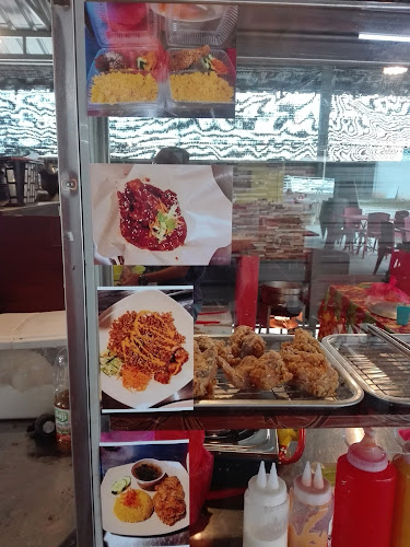 Gemboi Kitchen - Gastronomi dan perhotelan