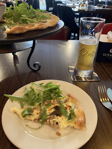 Comentarii opinii despre Lunarich Malaysia Pizza & Pasta