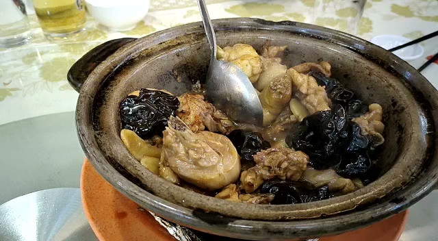 Comentarii opinii despre Restoran Makanan Laut Crab House