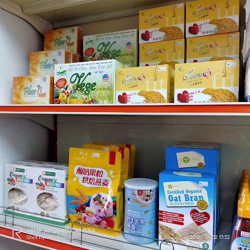 Pusat Makanan Organik Semula Jadi - Gastronomi dan perhotelan