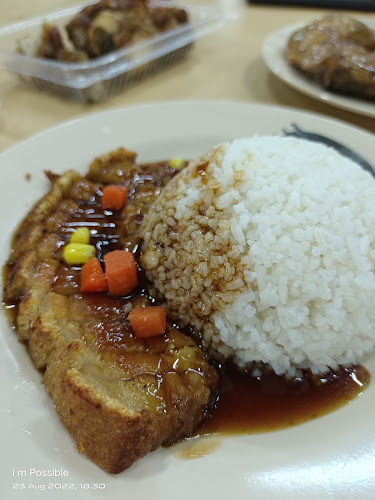 Lido Square - Gastronomi dan perhotelan