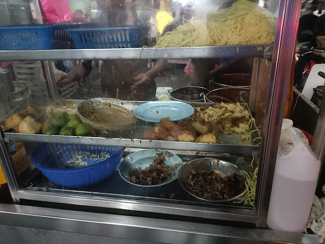 Opinii despre Hussain Mee Goreng And Mee Rebus în Jelutong - Gastronomi dan perhotelan