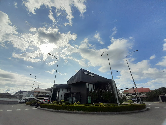 Starbucks Iramanis - Gastronomi dan perhotelan