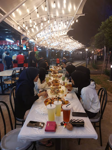 Opinii despre Lambak 98, Morten Walk Jalan Tun ali kawasan Bandar75300 Melaka în Melaka - Gastronomi dan perhotelan
