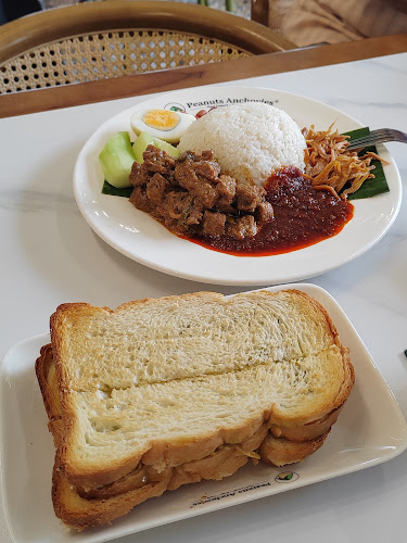 Ground Floor, Lot 32&33, Section 28, KTLD, Jalan Main Bazaar, 93000 Kuching, Sarawak