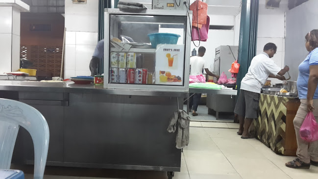 Madras Cafe - Gastronomi dan perhotelan