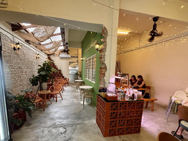 Baking Khaki - Gastronomi dan perhotelan