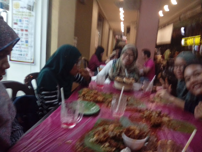 Restoran Periuk Belanga - Petaling Jaya