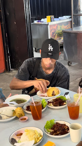 Medan Selera Taman Kosas