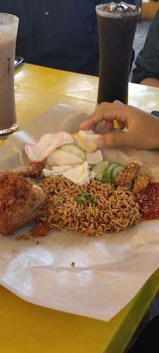 Ayam Gepuk Pak Raden HQ - Gastronomi dan perhotelan