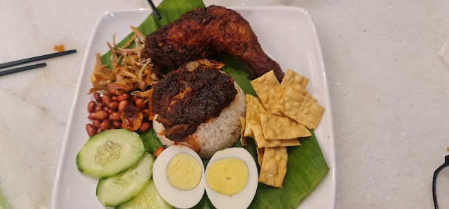 Kopi Kaw Kopitiam Greenhill - Gastronomi dan perhotelan