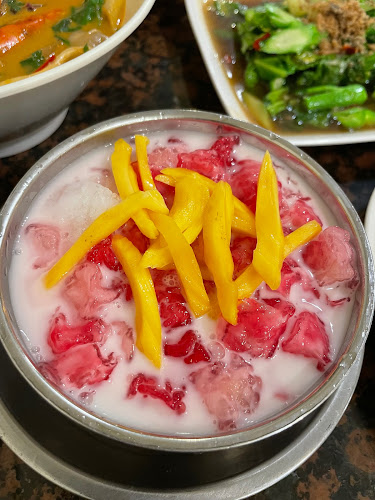 Phad Thai Restaurant - Gastronomi dan perhotelan