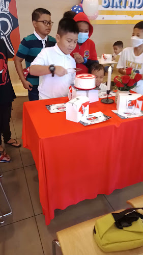 Comentarii opinii despre McDonald's Taman Sri Yaacob