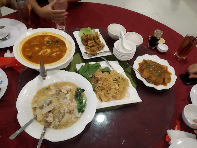 Sri Pantai Ria Seafood Restaurant - Gastronomi dan perhotelan