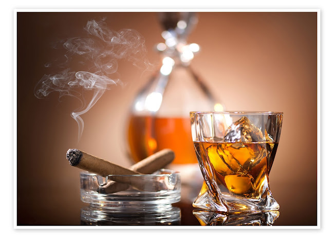 V Lounge Whisky Bar - Gastronomi dan perhotelan