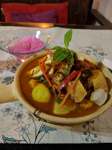 Lagenda House & Cafe - Gastronomi dan perhotelan