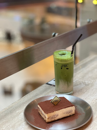 Comentarii opinii despre The Messengers by JWC