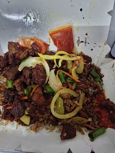 Mat Rock Special Ayam Goreng Kunyit Seksyen 7 Shah Alam - Shah Alam