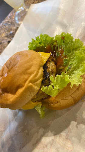 Opinii despre Smack Patty Burger în Senawang - Gastronomi dan perhotelan